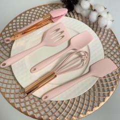 ⭐️キッチン用品⭐️ローズゴールド5本セット 耐熱性 ヘラ シリコン
