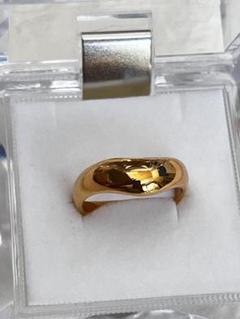 ゴールド色　Vリング　極美品　刻印あり 指輪