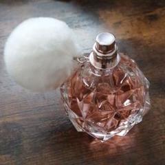 アリ バイ アリアナ グランデ オードパルファム 100ml