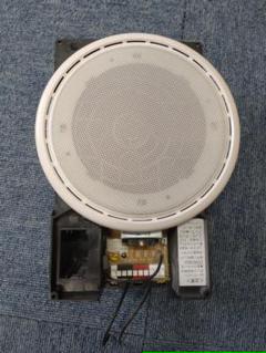 y*!様 どっからでも聞こえる！？多角形 黒のスピーカーです(⌒▽⌒) y*!様 どっからでも聞こえる！？多角形 黒のスピーカーです(⌒▽⌒)