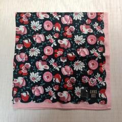 ANNA SUI 花柄 シルクハンカチ　ピンク　黒　50×50