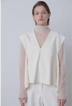 専用です。STUMBLY Tweed Peplum Blouse ／ツイード STUMBLY Tweed Peplum Blouse ／ツイードベスト - メルカリ