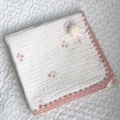 さくらんぼピンク刺繍3重ガーゼブランケット ベビー 韓国イブル 70×90cm