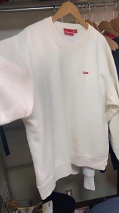 2022年最新】Supreme Small Box Crewneckの人気アイテム - メルカリ 2022年最新】Supreme Small Box Crewneckの人気アイテム - メルカリ