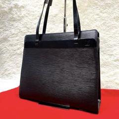 【美品】LOUIS VUITTON ルイヴィトン クロワゼットPM エピ