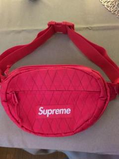 Supreme キルティング ボディバッグ レッド Supreme キルティング ボディバッグ レッド
