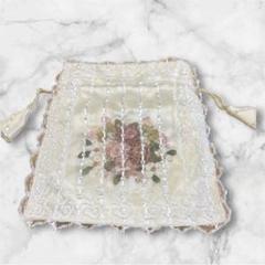 ⭐️美品⭐️レース巾着　お花刺繍　ゴージャス