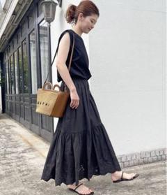 極美品✨Spick&span 23AW エンブロイダリーレーススカート 白　38 極美品✨Spick&span 23AW エンブロイダリーレーススカート 白 38