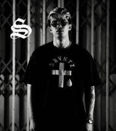 【SRVNTZ✙サーヴェンツ】激レア Tシャツ S 黒(ICONIC OG)