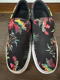 花柄スリッポン 黒　Nike