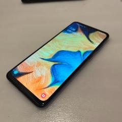 Amazon | Galaxy A30 SCV43 黒 | Galaxy | スマートフォン本体