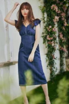 HER LIP TOデニムワンピースPuff Sleeve Midi Dress Her lip to（ワンピース）のフリマアイテム一覧