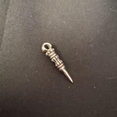 Darts of TAUJAN ピアス＆カフスガーネット GACKT 着用 希少☆廃盤GACKT着用 DARTS OF TAUJAN Qadisha ダーツ オブ