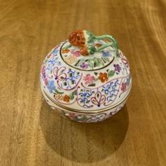 ロイヤルポーセリン綺麗なボンボニエール