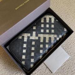 BOTTEGA VENETA ボッテガヴェネタ 長財布 パイソン レザー ボッテガヴェネタ 長財布 パイソン型押し レザー パープル 紫