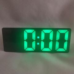 デジタル温度計付き時計 29℃表示
