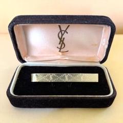 【美品】イヴ・サンローラン YSL ロゴ ネクタイピン ケース付 ゴールドメタル