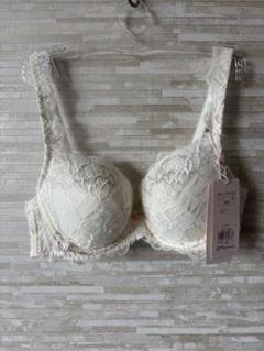 「B80&L」の2セットトリンプ フロラーレストレリチア極楽鳥花 ブラ&ショーツ SS23_Florare_03_S.png