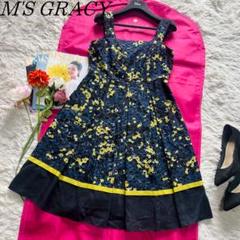 【美品】M'S GRACY 膝丈ワンピース フレア ノースリーブ 38 総柄