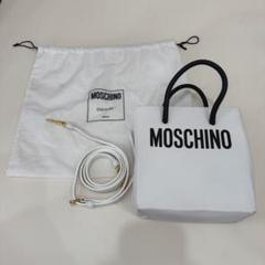 LOVE MOSCHINO ハート型　パーティーバッグ　レア　希少　クラッチ LOVE MOSCHINO ハート型 パーティーバッグ レア 希少 クラッチ