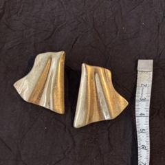 ゴールド流線型ピアス 約4センチ