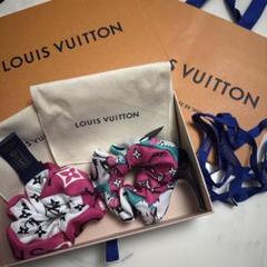 ヴィトン Louis Vuitton シュシュセット(ホワイト×ブラック) 楽天市場】ルイ ヴィトン LOUIS VUITTON シュシュ ヘア