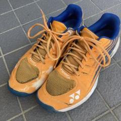 YONEX オレンジ テニスシューズ