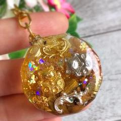 ✨金運✨招き猫✨オルゴナイトキーホルダー - メルカリ
