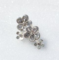 Folli Follie フォリフォリ パールクローバーピアス 美品 - メルカリ