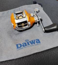Daiwa SMAK 100L スマック 100L ダイワ （ポーチ付き） 2025年最新】DAIWA SMAK 100Lの人気アイテム - メルカリ