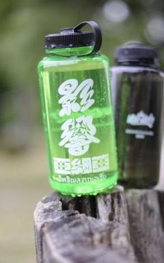 【はこぽす対応商品】 影響亜細亜 ヤンガオ yanggao クリアボトル - メルカリ 弁当箱・水筒
