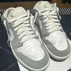 WMNS AIR JORDAN 1 LOW　DC0774-105のサムネイル