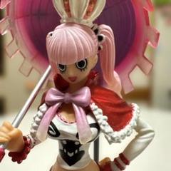 ワンピース ペローナ フィギュア