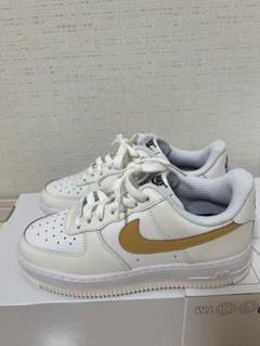 Nike Air Force 1 クリーム/ベージュ　24.5 新品 Nike Air Force 1 クリーム/ベージュ 24.5 新品 - メルカリ