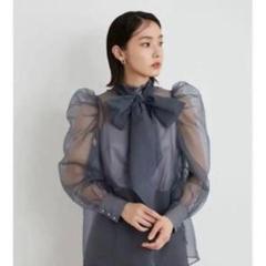 LILY BROWN オーガンザ2wayボウブラウス