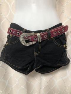 美品 d.i.a ダメージ加工バックル付きショートパンツ y2k ギャル 美品 d.i.a ダメージ加工バックル付きショートパンツ y2k ギャル