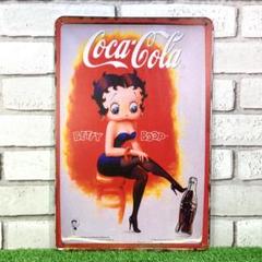 284番】コカ・コーラ ベティー ガレージ アメトイ アメリカン雑貨 ブリキ看板
