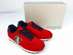 MOM『RED』 | SANGACIO