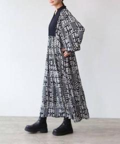 ヌキテパ　モダールサテンパッチワークプリントドレス