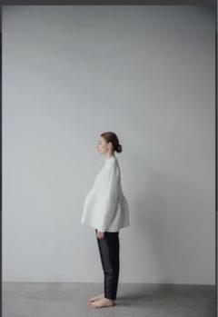 ella scallop collar knit (white） - メルカリ