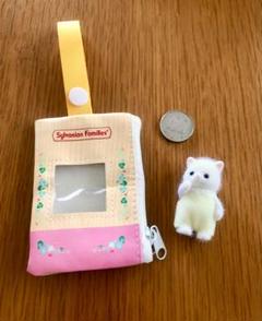 ペルシャネコの赤ちゃんと専用ポーチのサムネイル