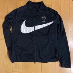 NIKE ナイキ ×ブリストルのコラボ　色はネイビー