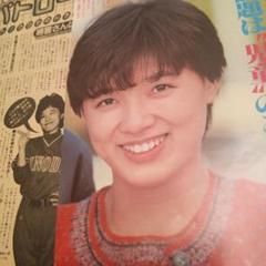 昭和アイドル榊原郁恵2種類切り抜き - メルカリ