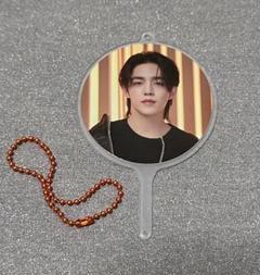SEVENTEEN holiday collection うちわ　エスクプス SEVENTEEN holiday うちわ エスクプス - メルカリ