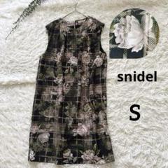 snidel スナイデル ノースリーブ ゴシック 花柄 グレー ミニワンピース