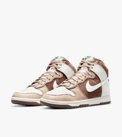 Nike ハイカット シューズ ベージュ/ダンクハイライトチョコレート く日はお得♪ Nike ハイカット シューズ ベージュ/ダンクハイ
