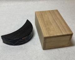 B390h 「三日月香合」一閑塗　井口海仙宗匠書付箱　在判　木製　芒図茶道具 B390h 「三日月香合」一閑塗 井口海仙宗匠書付箱 在判 木製 芒図
