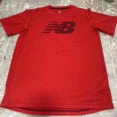 New Balance レッド Tシャツ