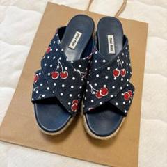 ミュウミュウ　MIUMIU フラット　サンダル　チェリー　さくらんぼ　36 ミュウミュウMIUMIU フラットサンダルチェリーさくらんぼ36