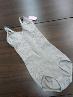 未使用タグ付〉サンプル品 ダイアナ 補正下着 ボディスーツ